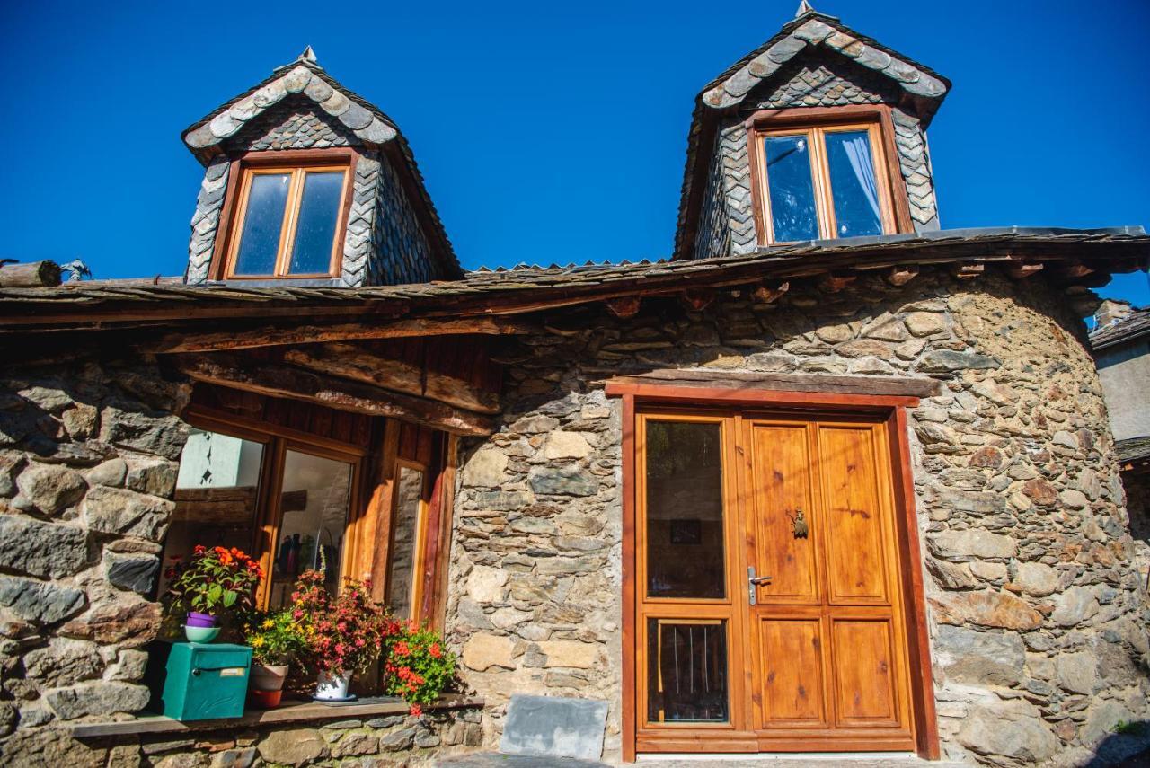 The Dragon Barn - Grenier Ascou Exterior foto